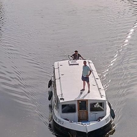 Zouw Hausboat Zakotven -Pouze Ubytovani Roudnice nad Labem Exterior foto