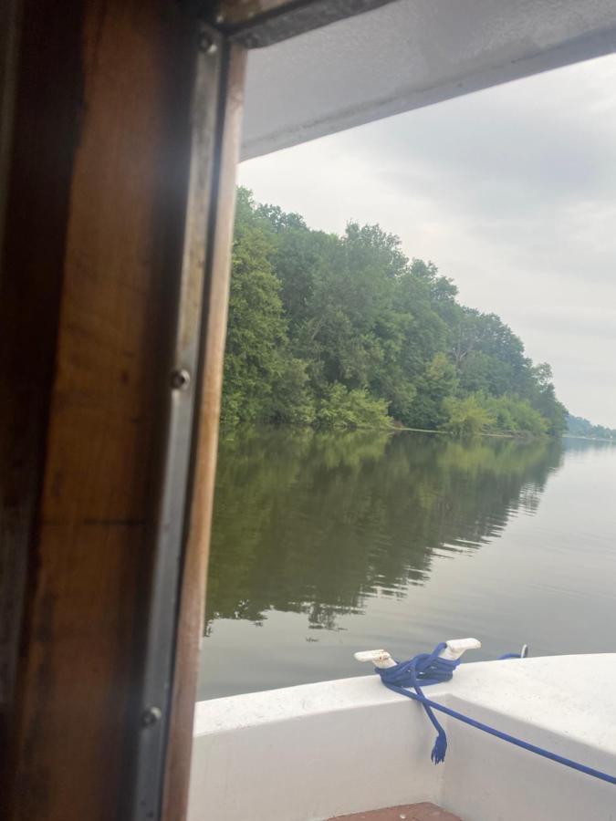 Zouw Hausboat Zakotven -Pouze Ubytovani Roudnice nad Labem Exterior foto
