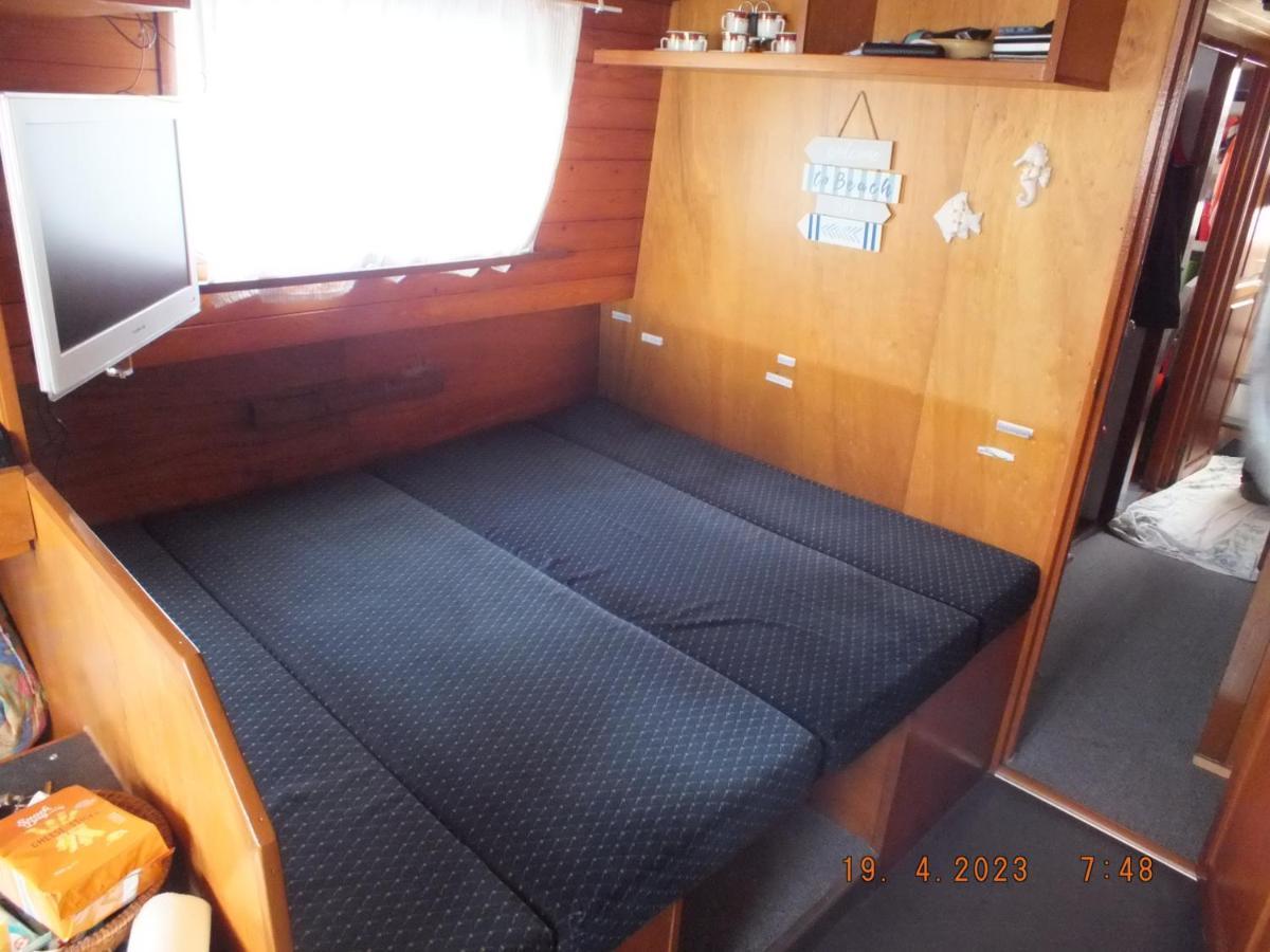 Zouw Hausboat Zakotven -Pouze Ubytovani Roudnice nad Labem Exterior foto